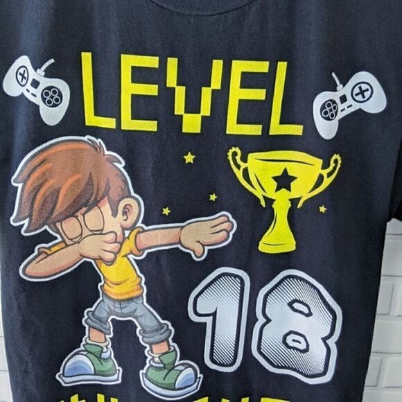 Port & Company Black "Level 18 Unlocked" Tee Men's Teens Medium - Picture 2 of 5